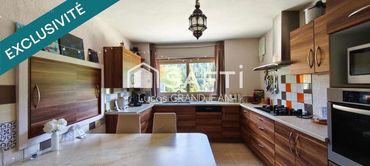 Maison 157 m² à Entre-Deux-Monts  - photo 3