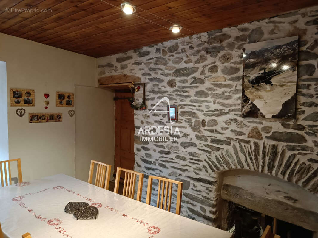 Maison à AUSSOIS