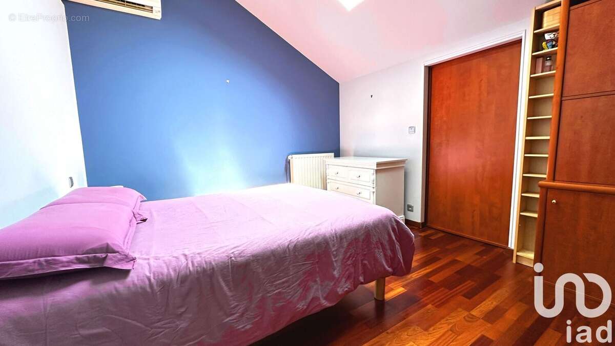 Photo 7 - Commerce à LORETTE