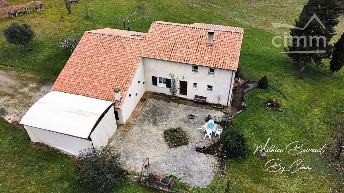 Maison à AURIAC-DU-PERIGORD