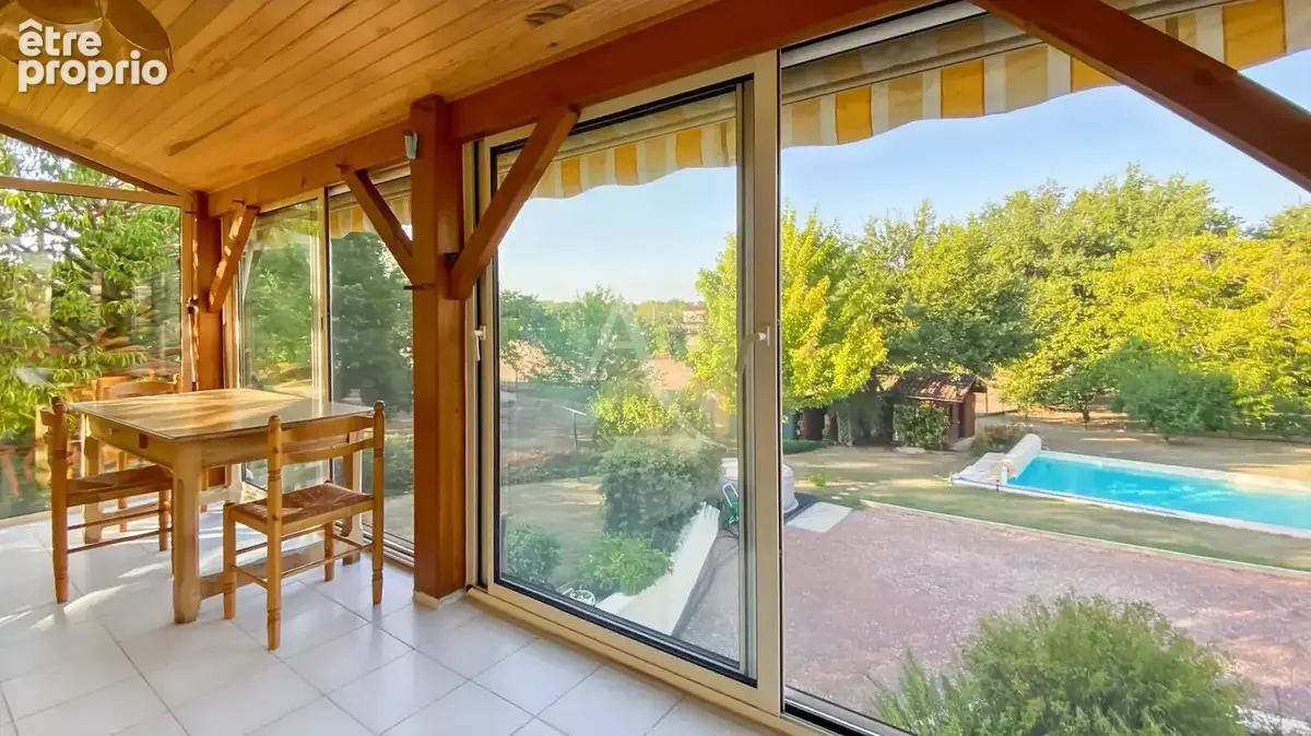 Belle maison de plain pied avec piscine - photo 10
