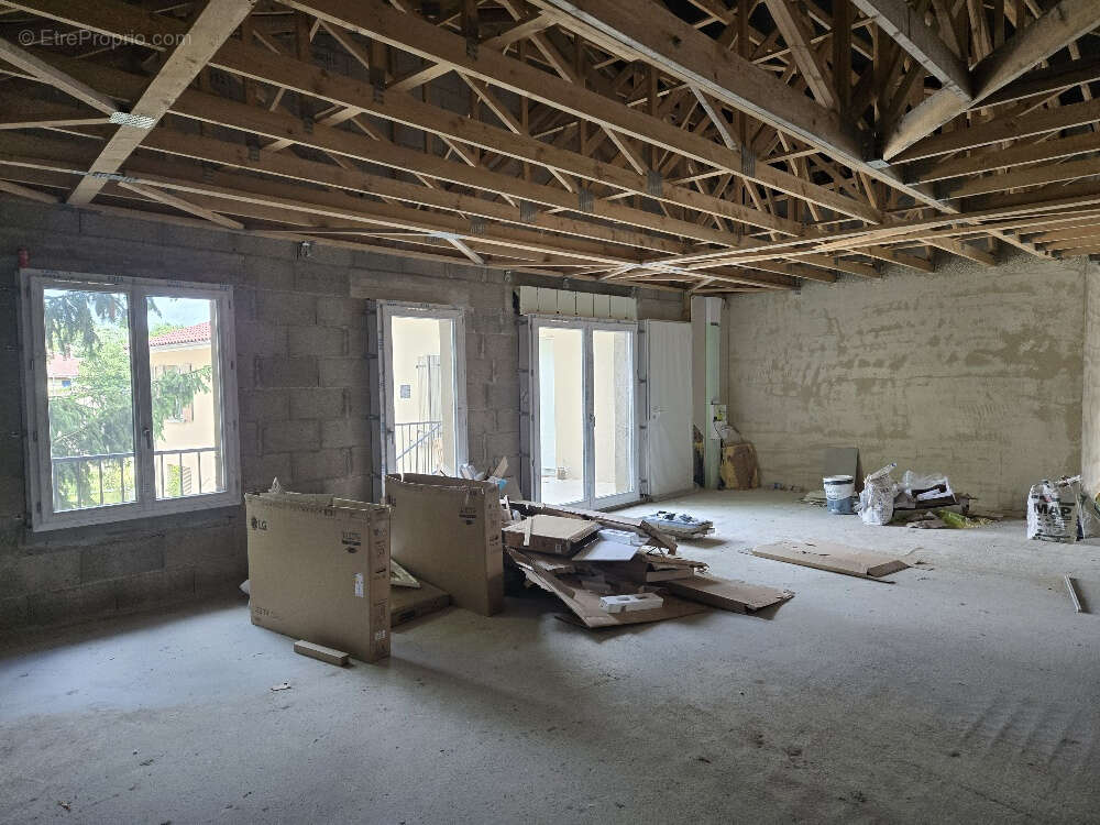 Appartement à CHAPONOST
