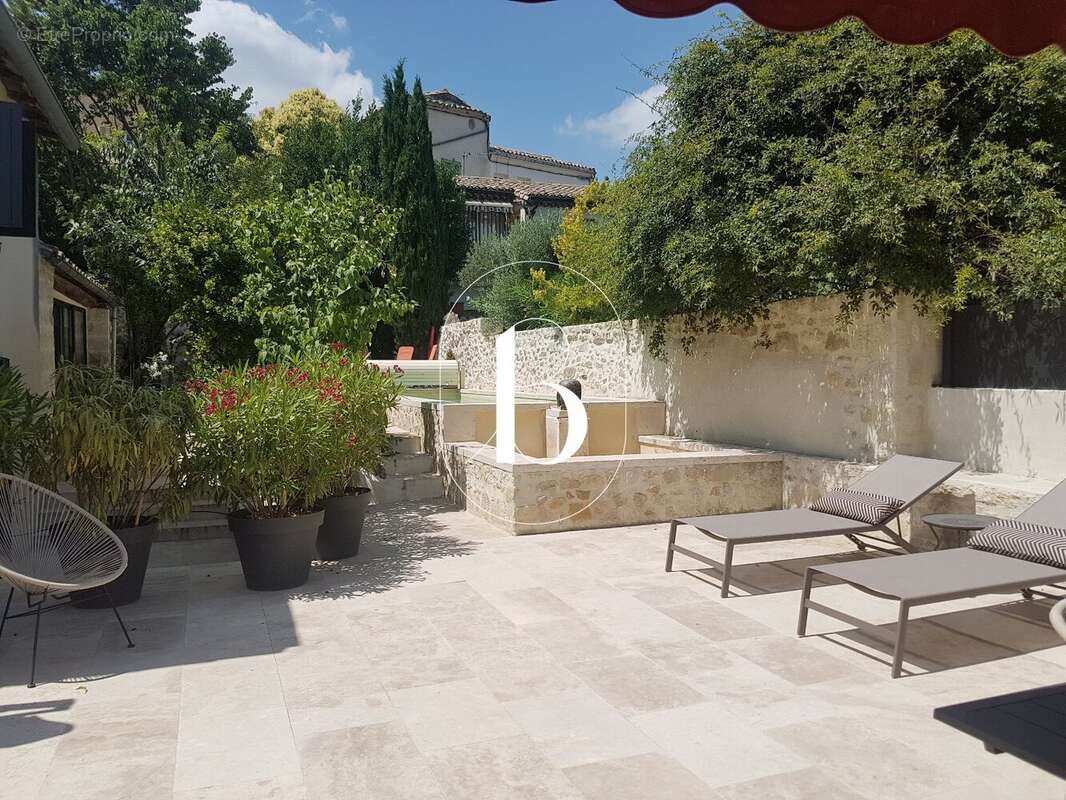 Maison à UZES