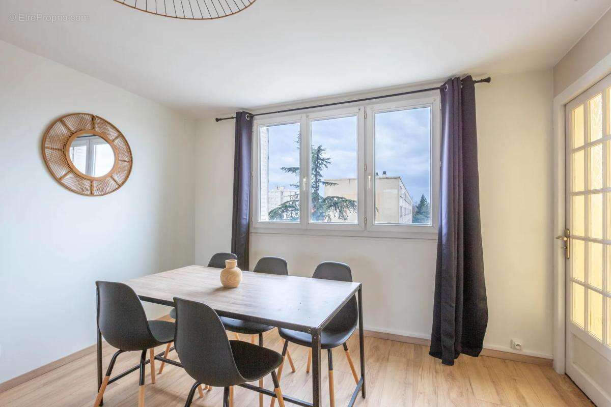 Appartement à VILLEURBANNE