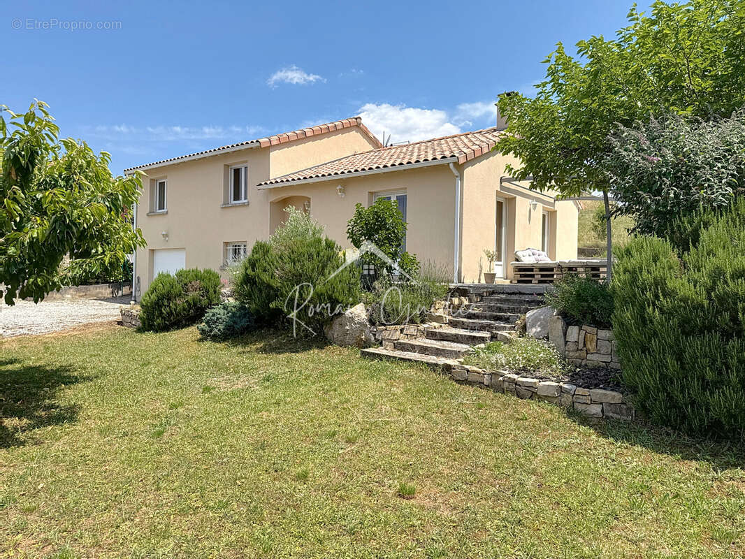 Villa type 7 de 137 m2 sur son terrain de 770 m2 - photo 4