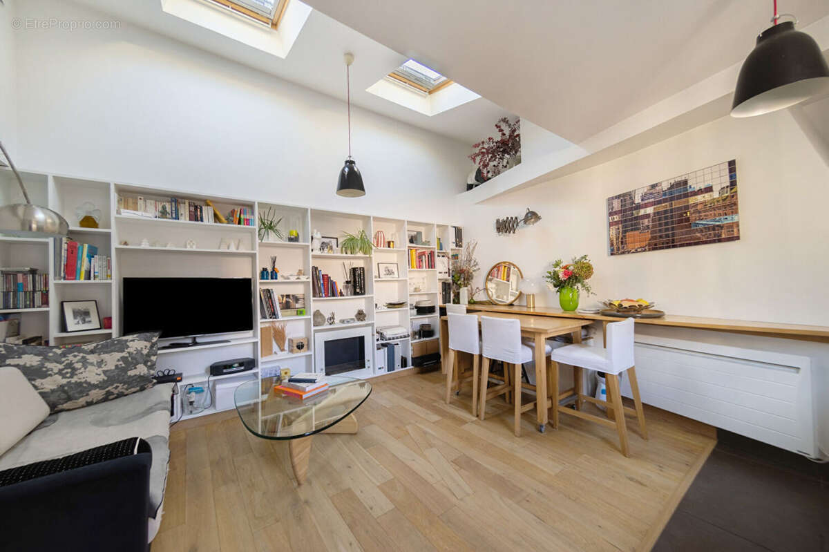 Appartement à PARIS-12E