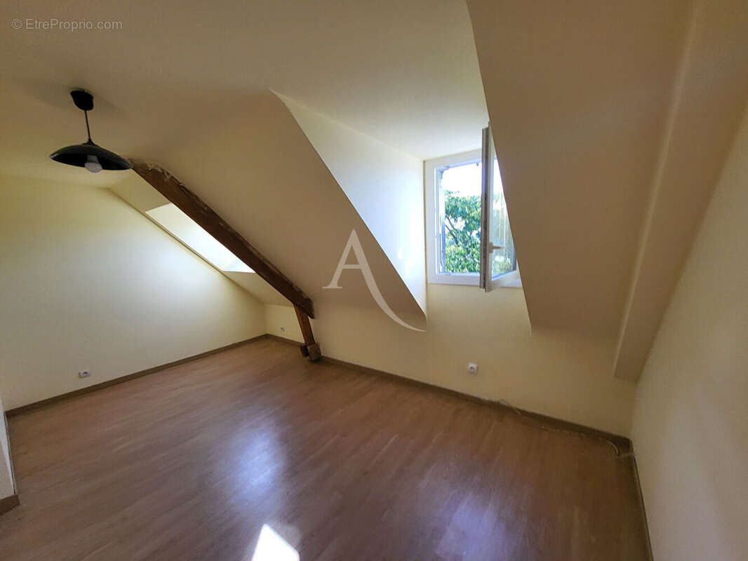 Maison à LA CHAPELLE-LAUNAY