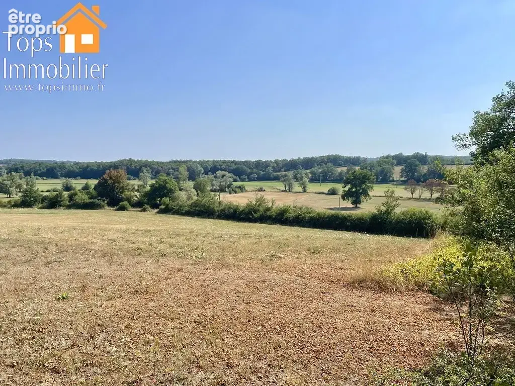 Corps de ferme en pierre avec dépendances et terrain de 3 hectares - photo 5