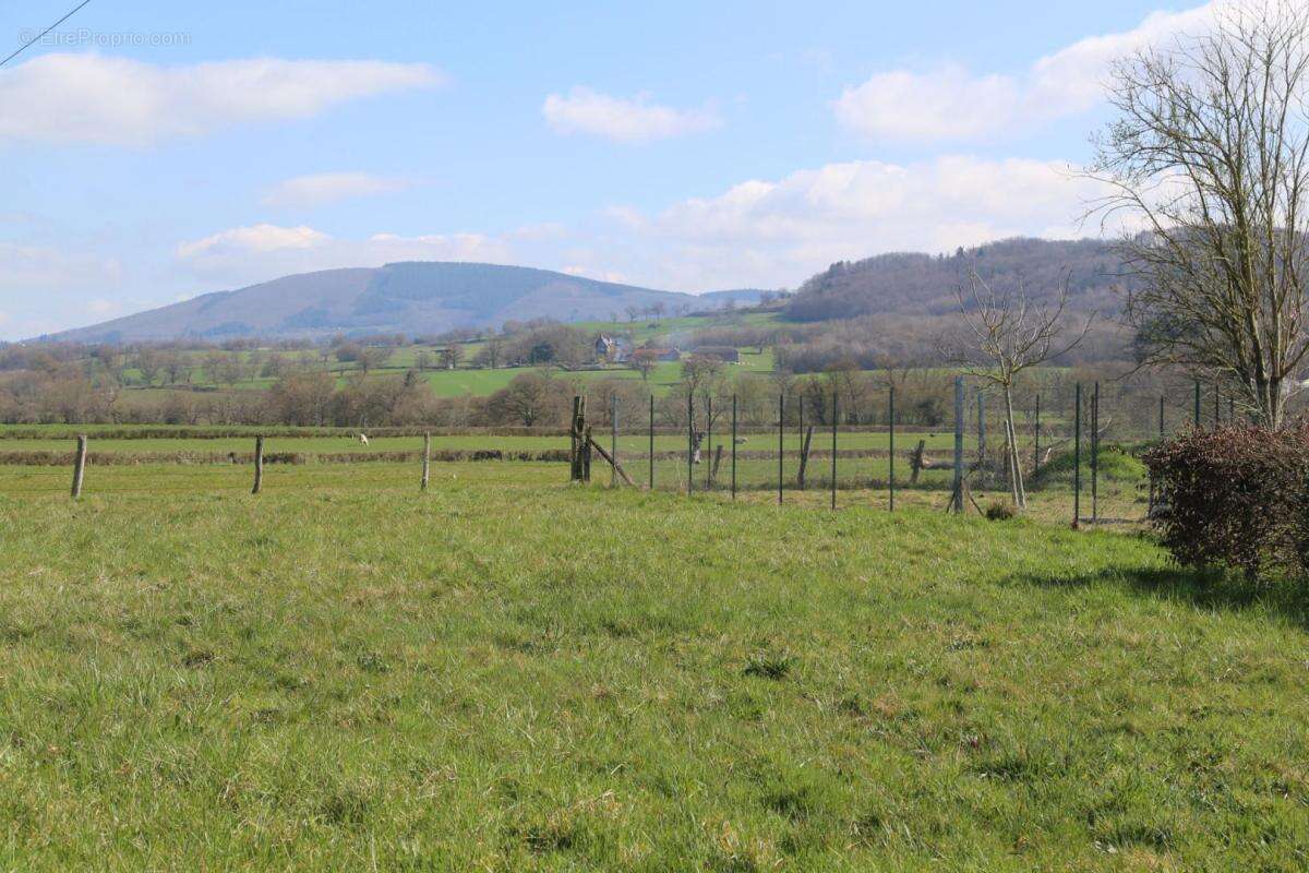 Maison à ETANG-SUR-ARROUX