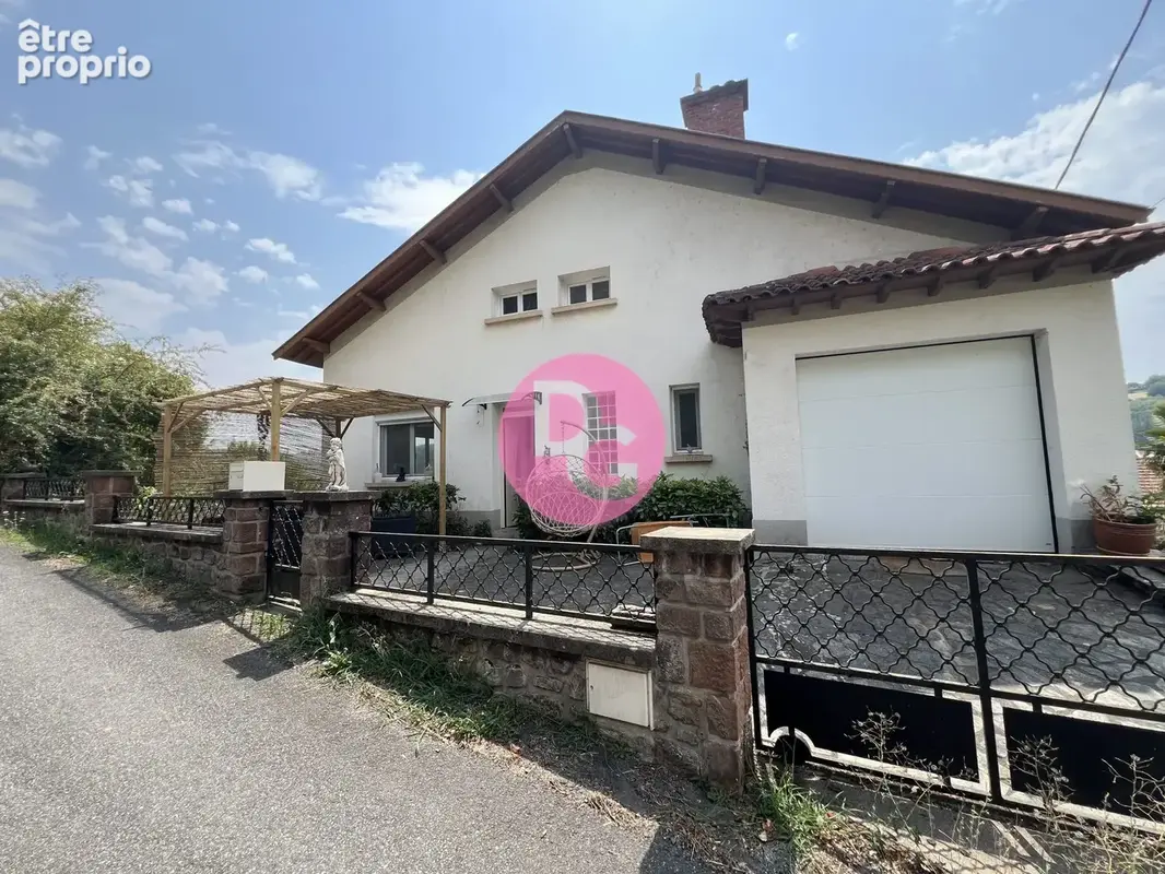 Maison à DECAZEVILLE