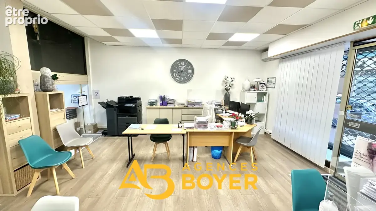 Exclusivité   hyères centre   investissez dans des murs commerciaux déjà loués - photo 3