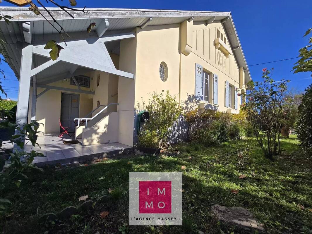 Appartement à TARBES