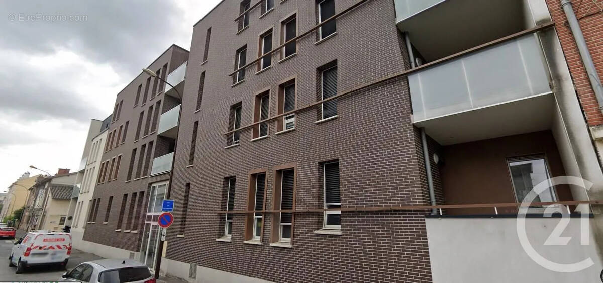 Parking à CHALONS-EN-CHAMPAGNE