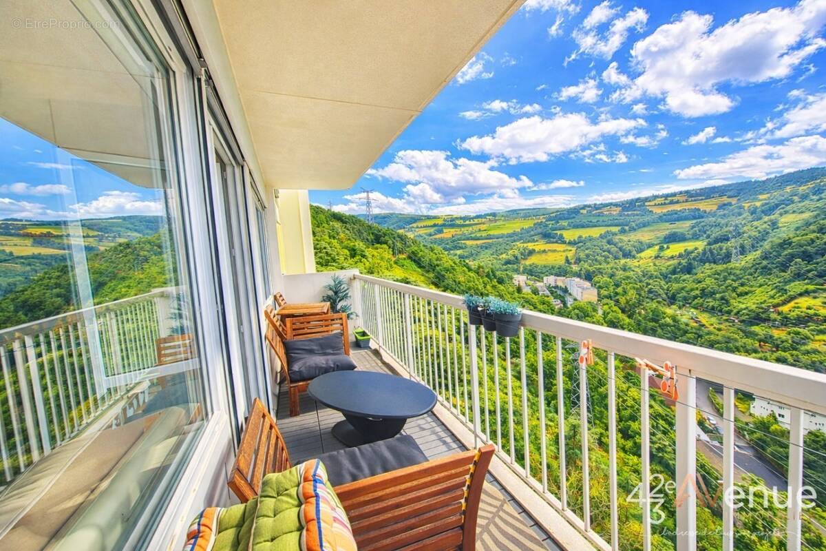 Appartement à SAINT-ETIENNE