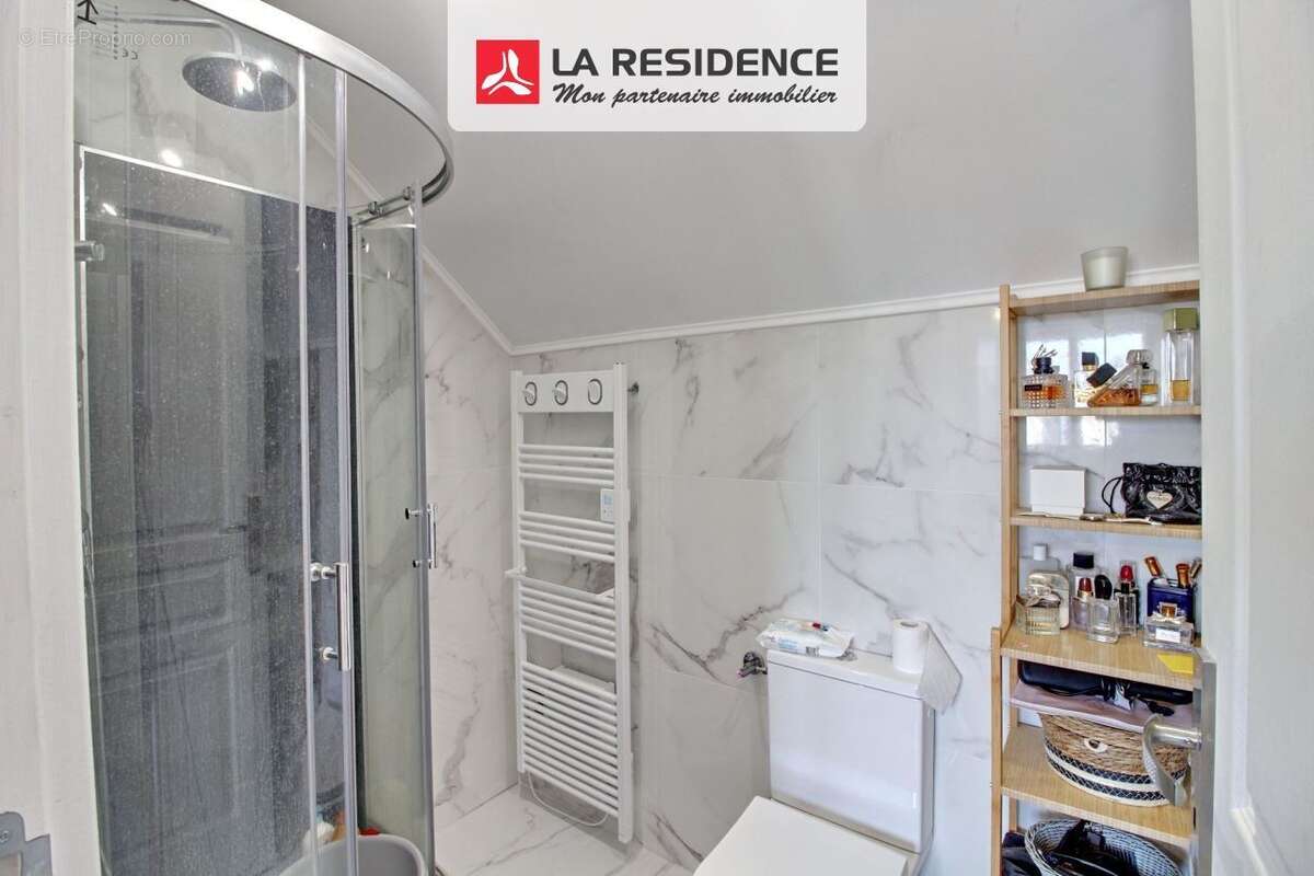 Maison à LES MUREAUX