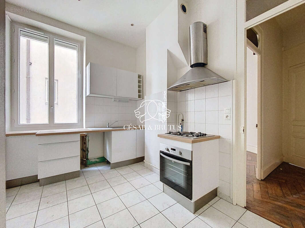 Appartement à LYON-6E
