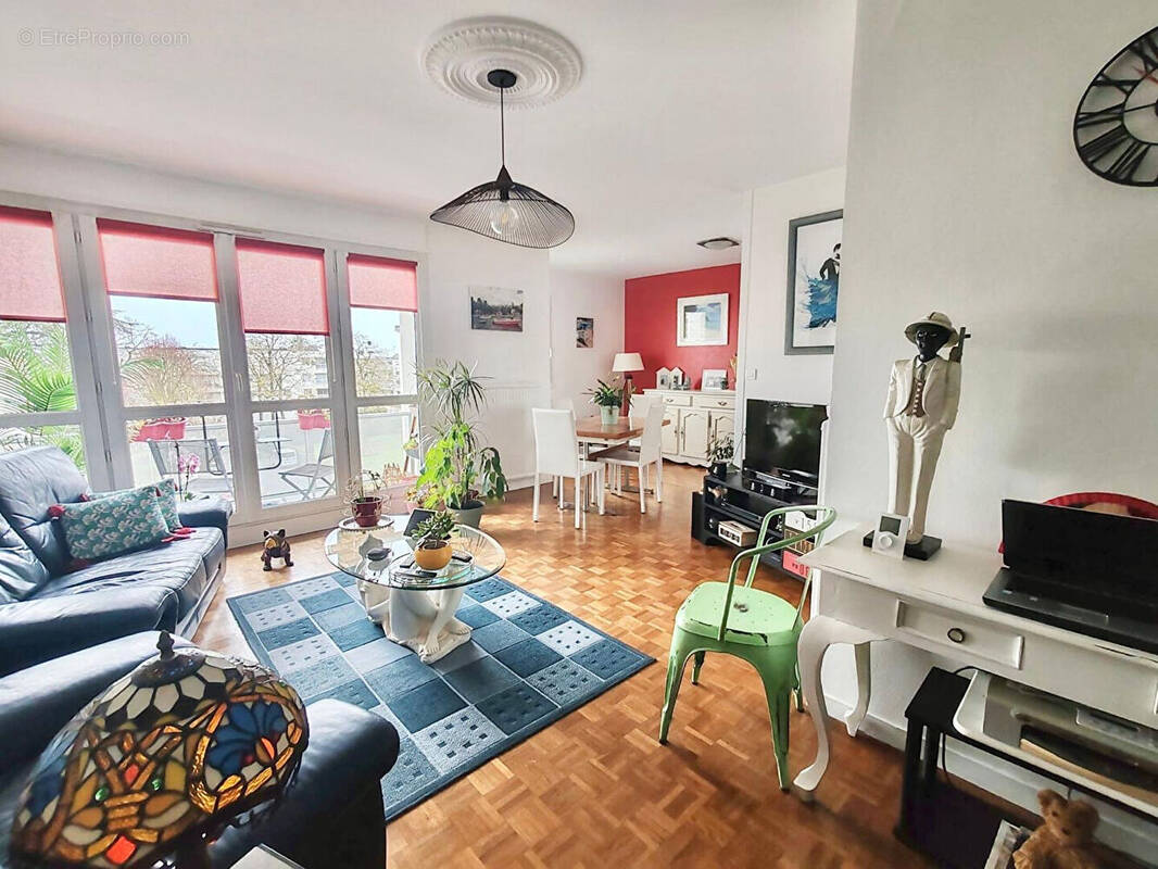 Appartement à SAINT-SEBASTIEN-SUR-LOIRE