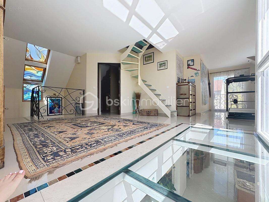 Brunoy propriete familiale piscine - photo 15