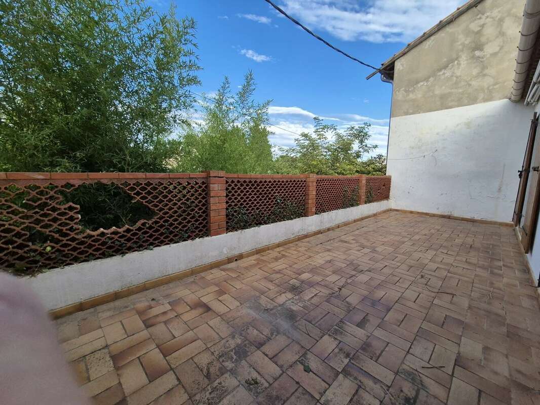 Maison à COURTHEZON