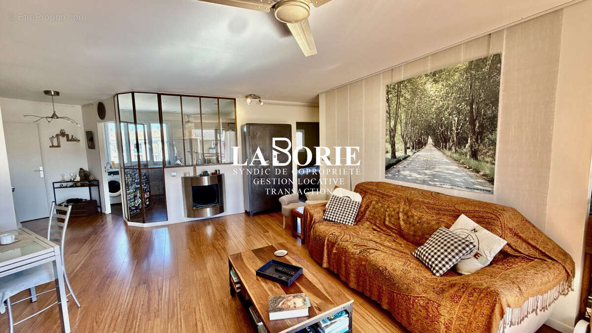 Appartement 70 m² à Villeneuve-Les-Avignon  - photo 7