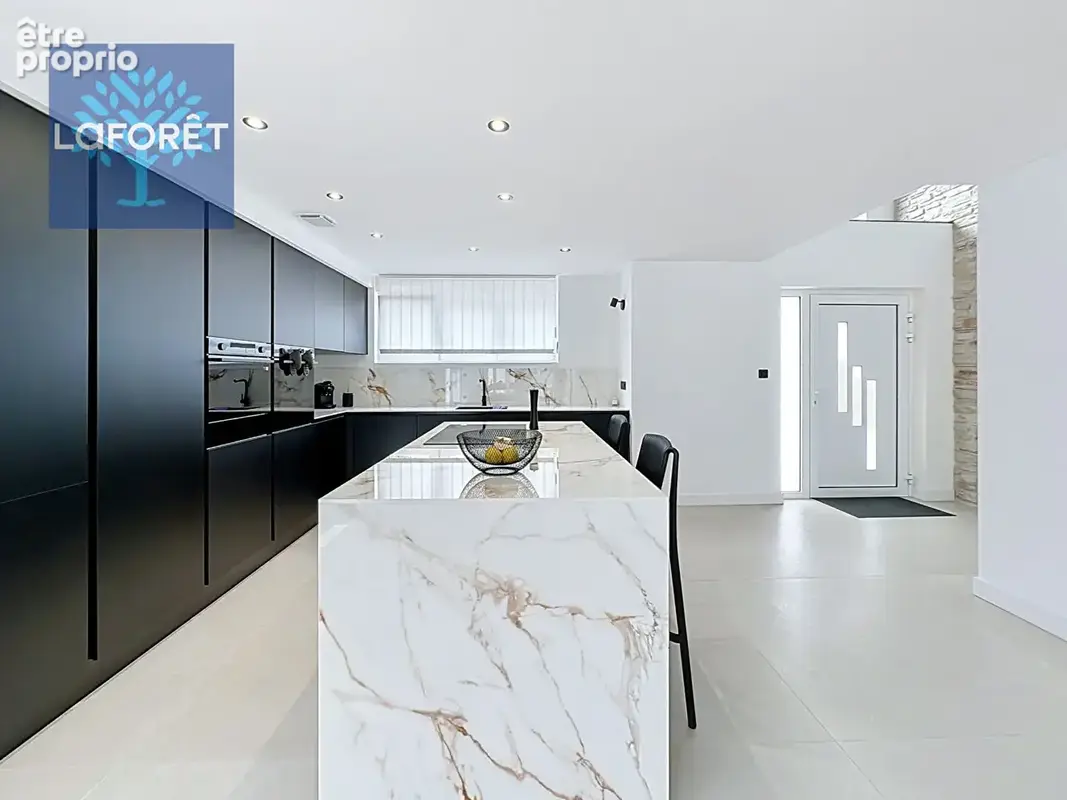 Maison contemporaine de 2025 de 143 m² à Plobsheim - photo 4