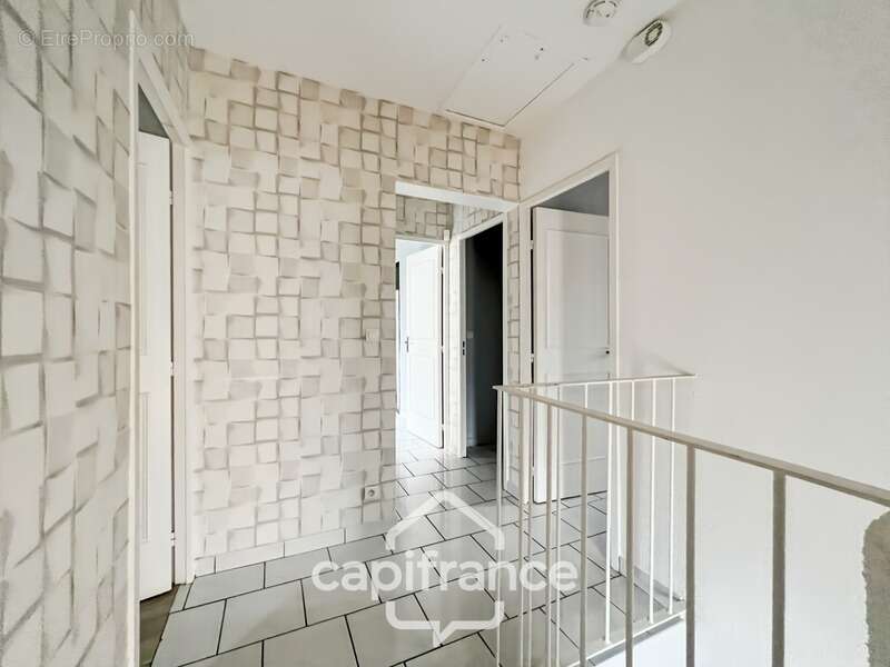 Maison à CARQUEIRANNE