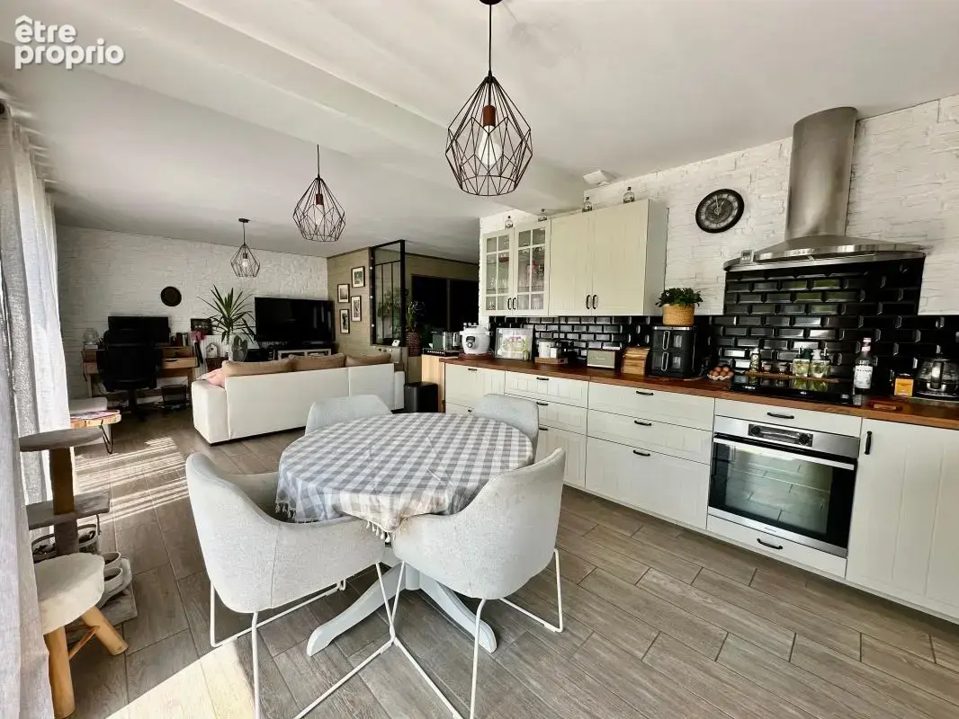 Maison 90 m² avec jardin, piscine et fort potentiel d'agrandissement - photo 11