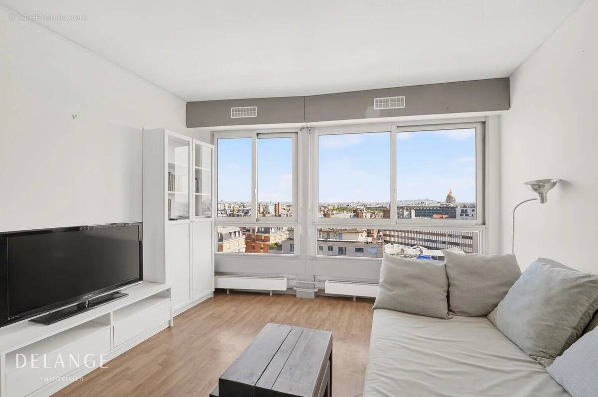 Appartement à PARIS-15E