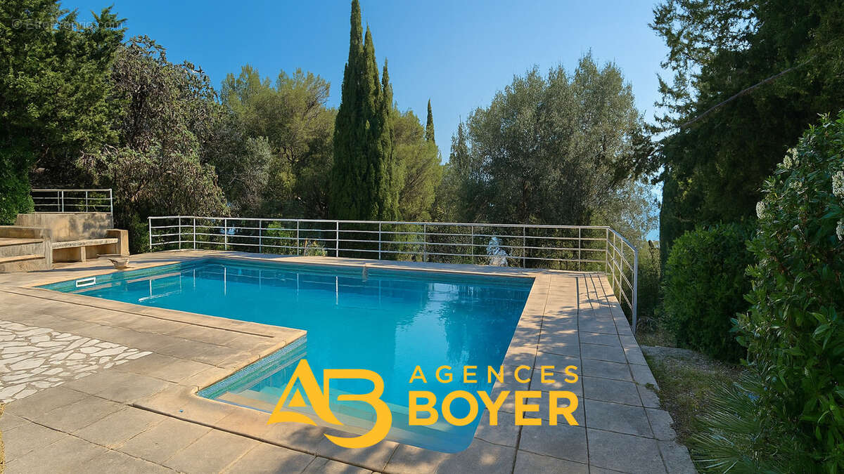 Bandol -  Villa d’architecte des années 30   Vue mer à couper le souffle - photo 3