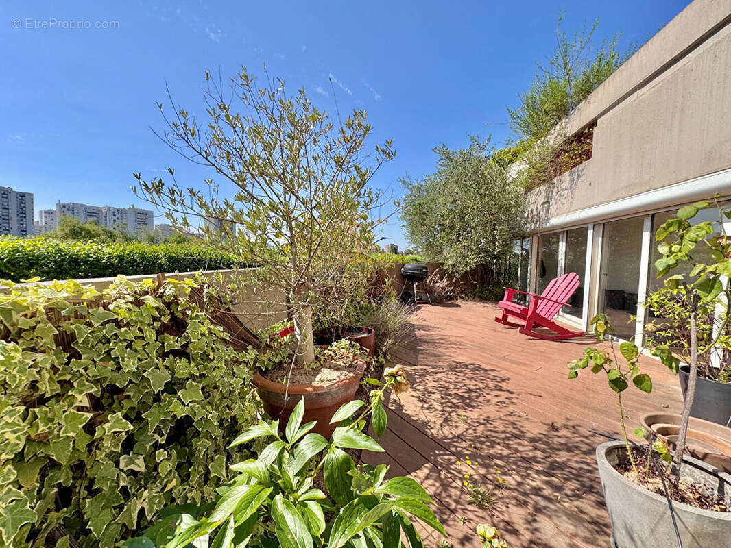 Appartement à AUBERVILLIERS