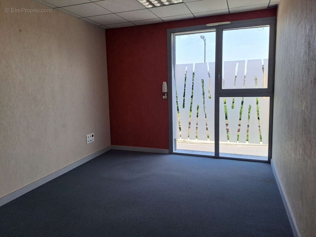 Commerce à LE FRESNE-SUR-LOIRE