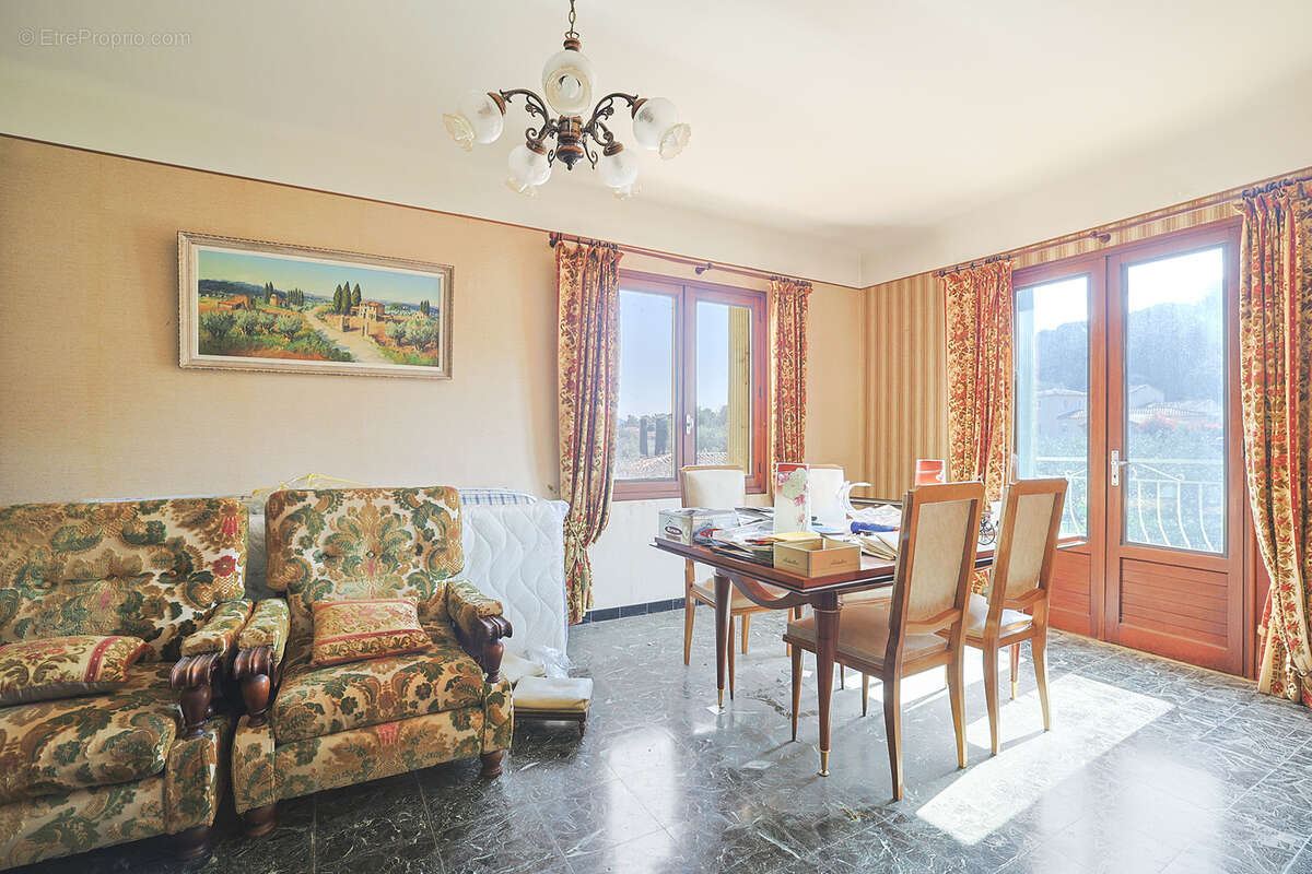 Maison à PIERREFEU-DU-VAR