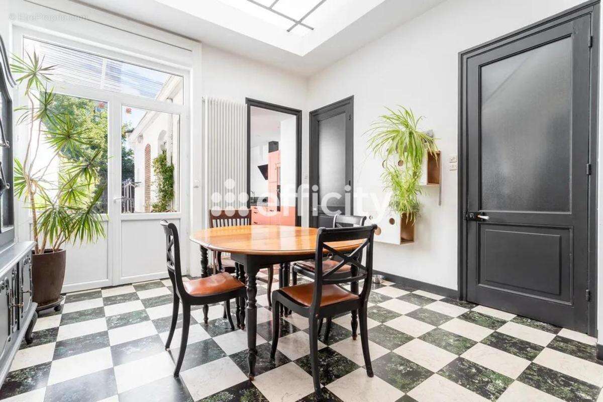 Maison 115 m² à Roubaix  - photo 3