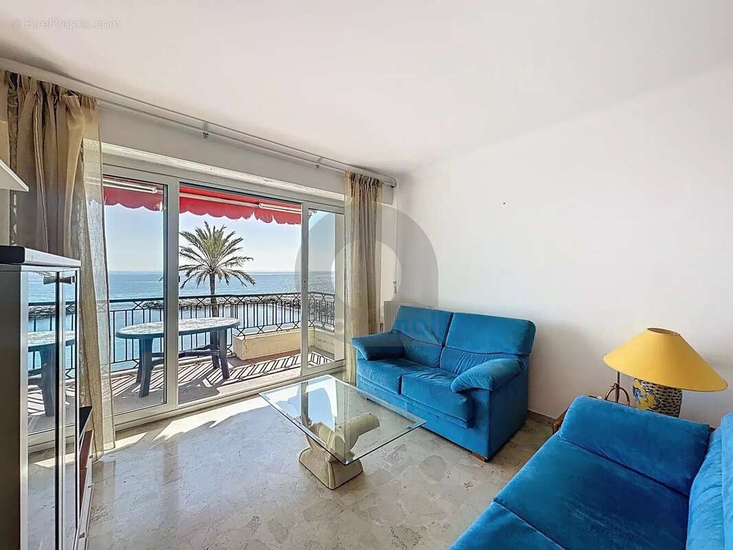 Appartement à ROQUEBRUNE-CAP-MARTIN