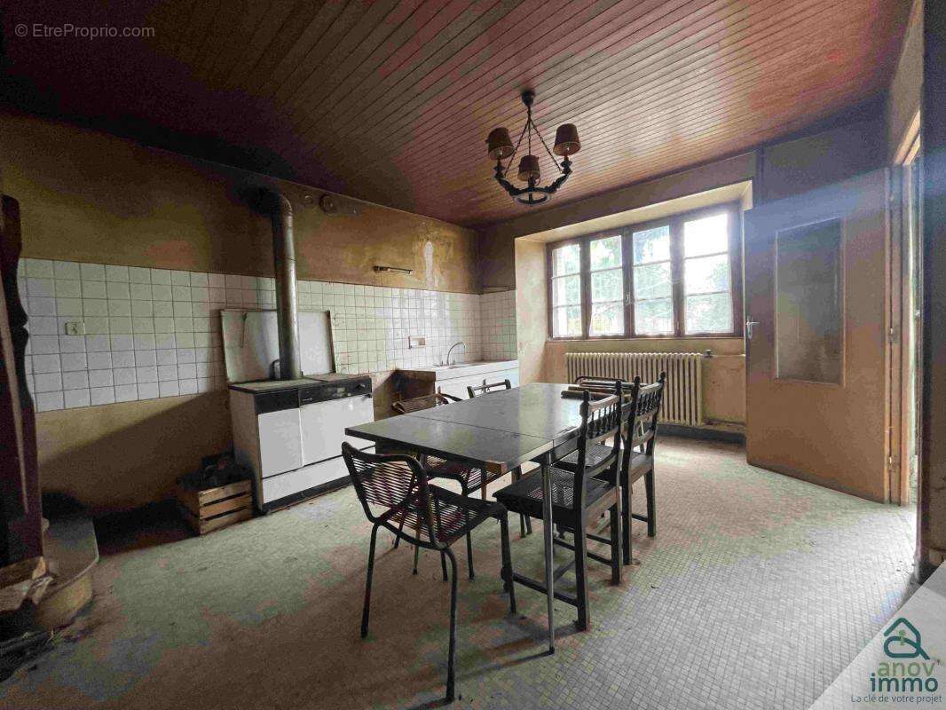 Maison à SAINT-AMANS-DES-COTS