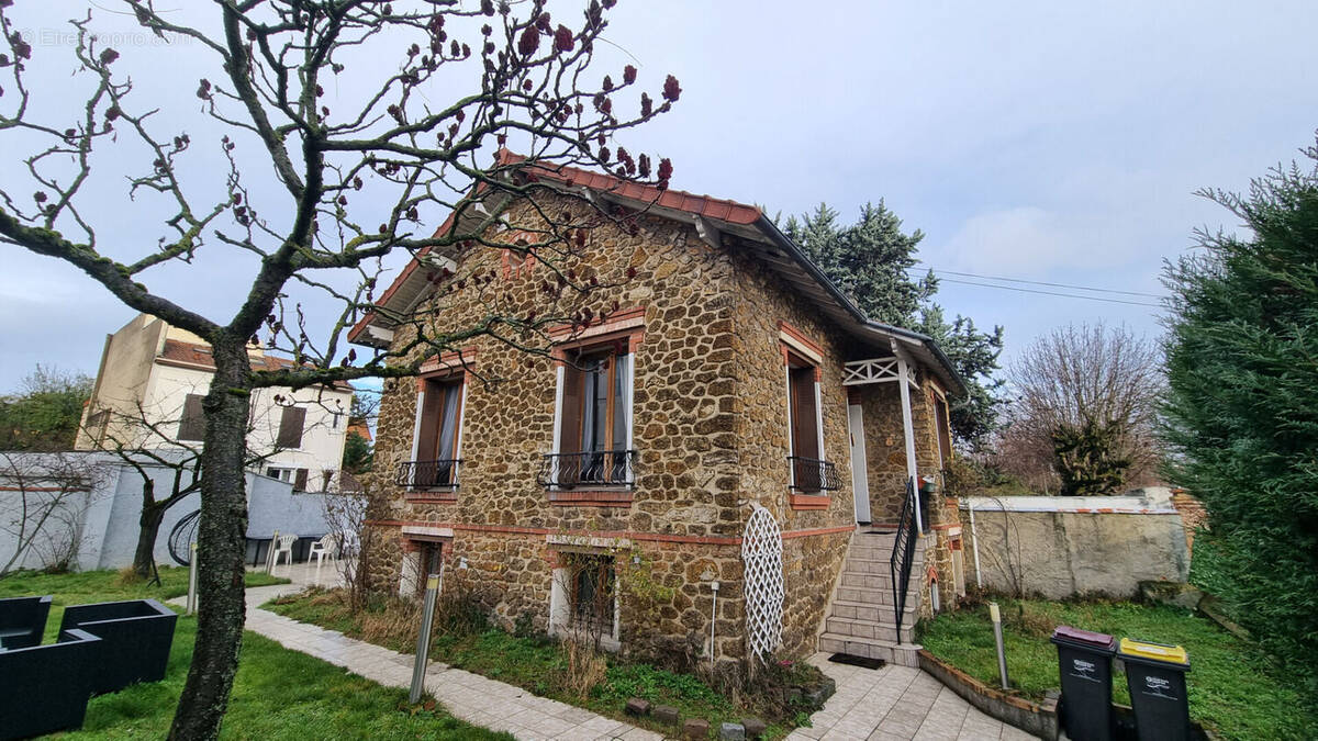 Maison à VILLEMOMBLE