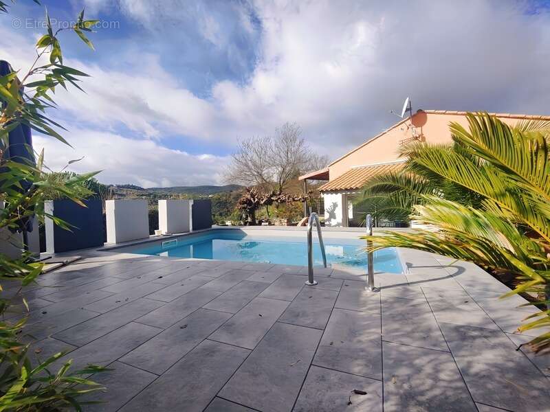 Maison à VILLEMAGNE-L&#039;ARGENTIERE