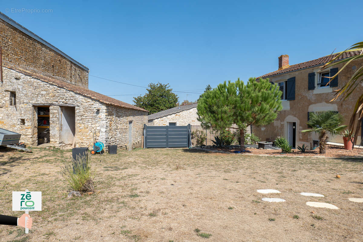 Maison familiale prête à vivre   Piscine, jardin sans vis-à-vis et aucun travaux ! - photo 17