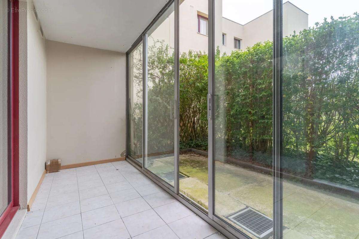 Appartement à MONTIGNY-LE-BRETONNEUX