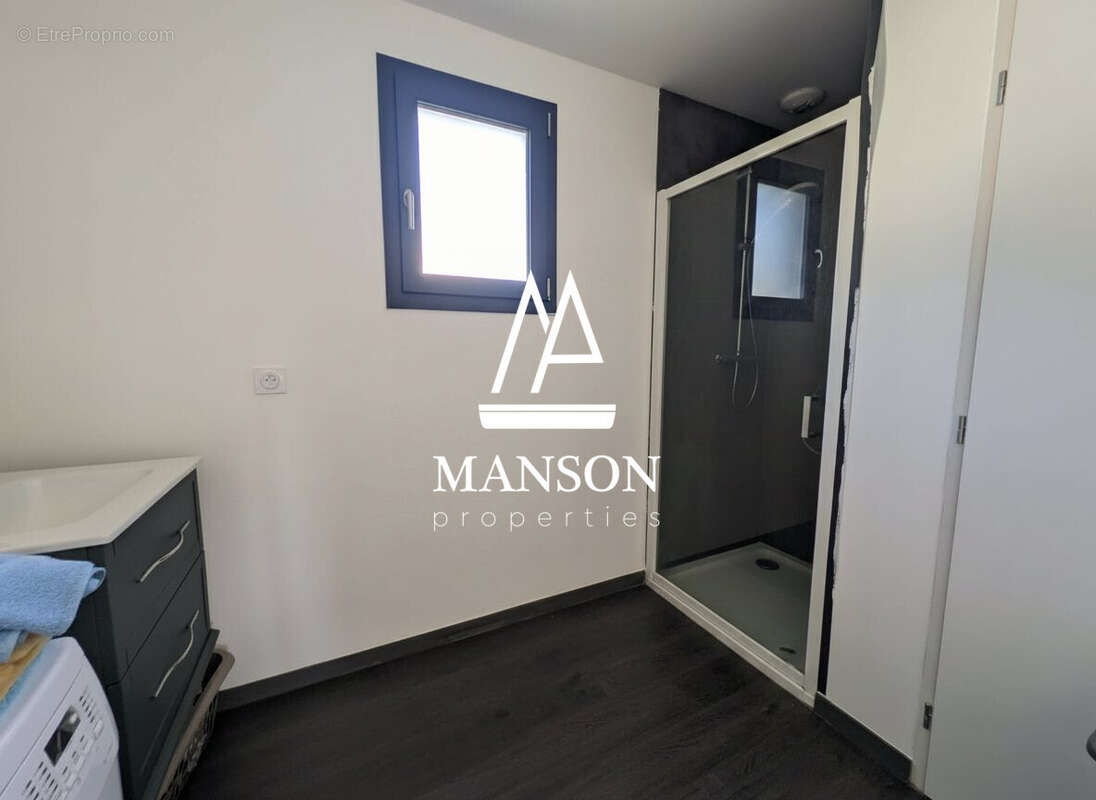 Maison à LANRODEC