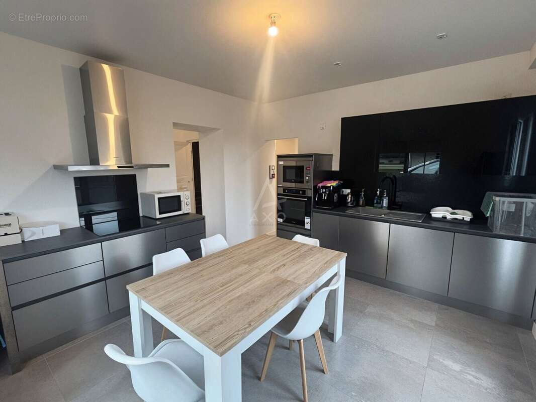 Maison à SAINT-CHRISTOPHE-DU-BOIS