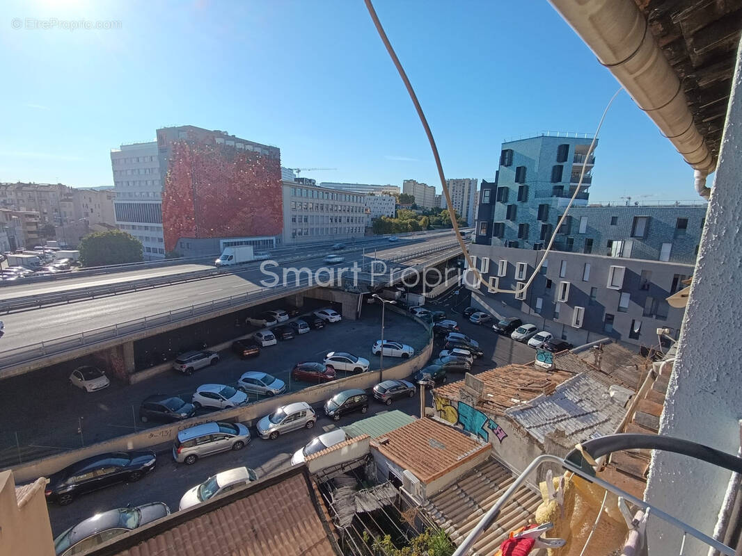 Appartement à MARSEILLE-3E