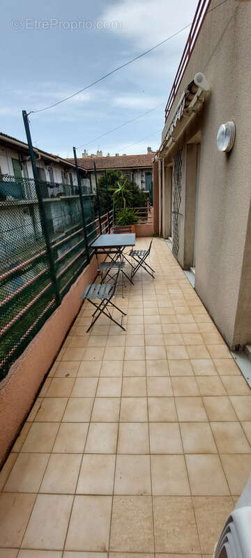 Appartement à MARSEILLE-5E