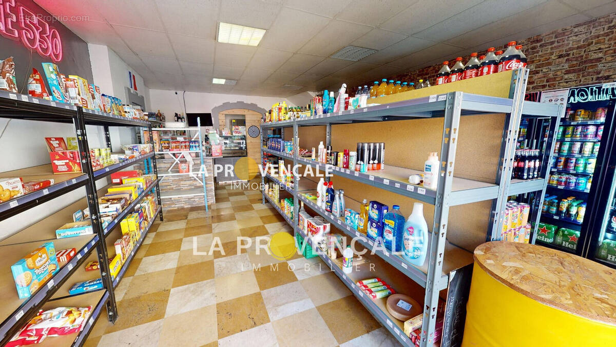 Commerce à TRETS