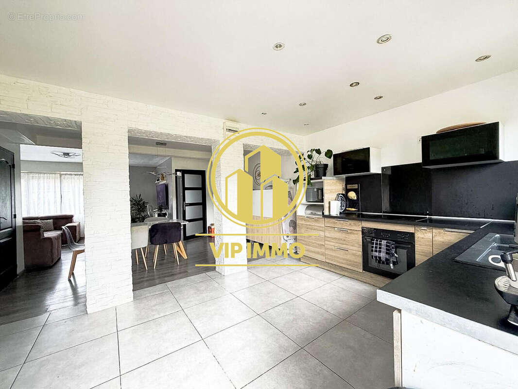 Maison 87 m² à Loos  - photo 9