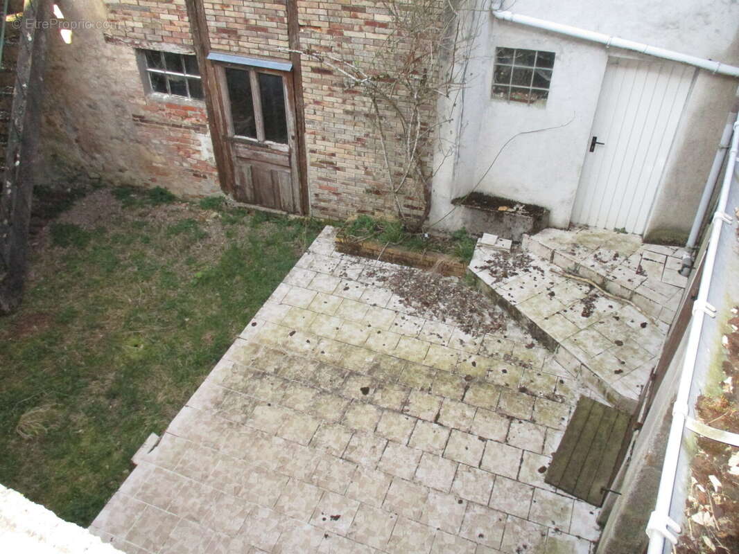 Maison à CHATEAU-CHINON(VILLE)