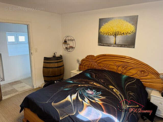 Maison à SALLES-CURAN