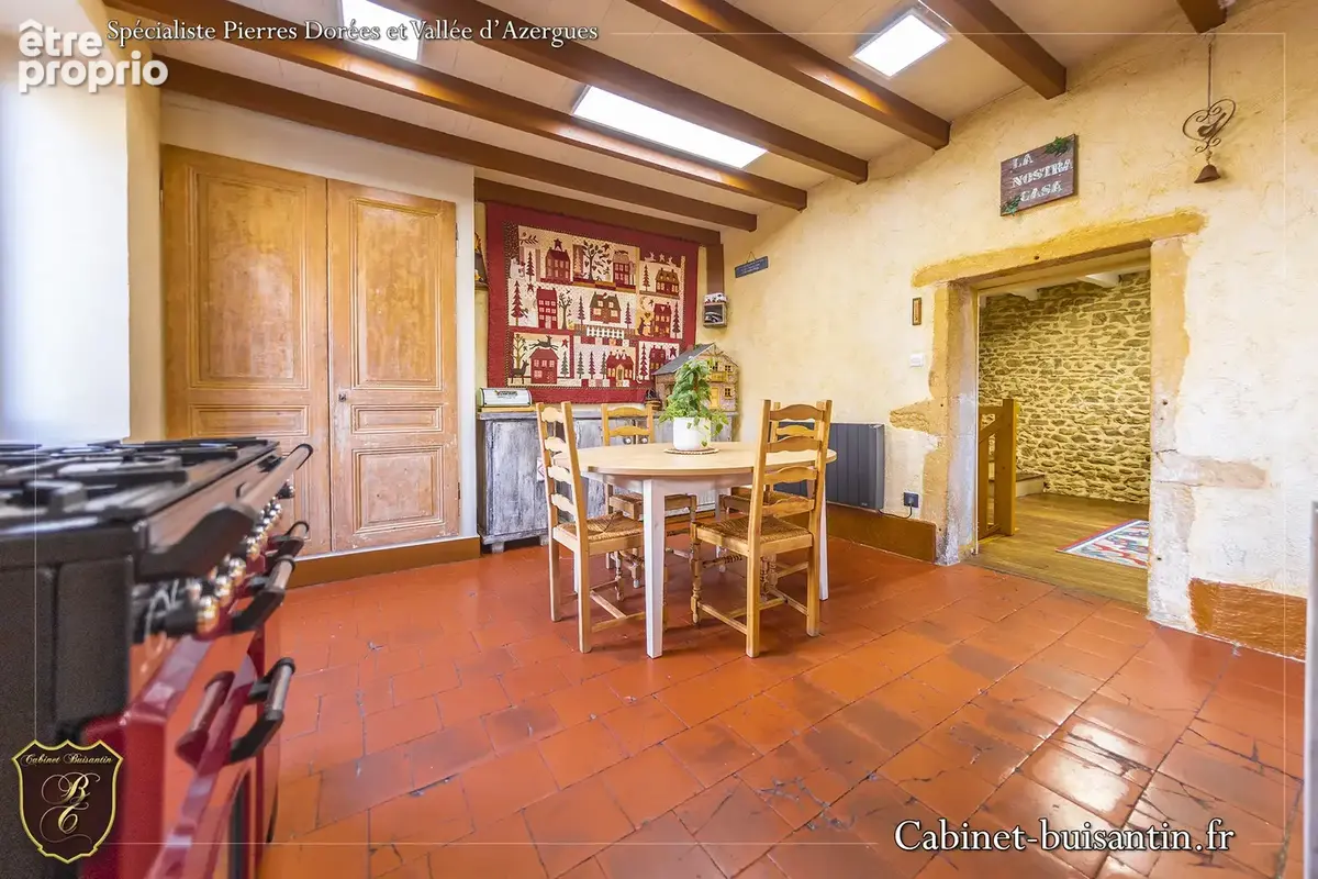 Maison de village en pierres avec terrasse et cour - photo 6