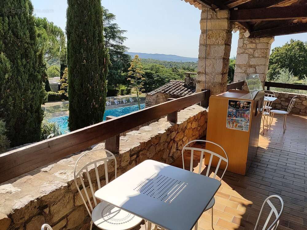 Appartement à BERRIAS-ET-CASTELJAU