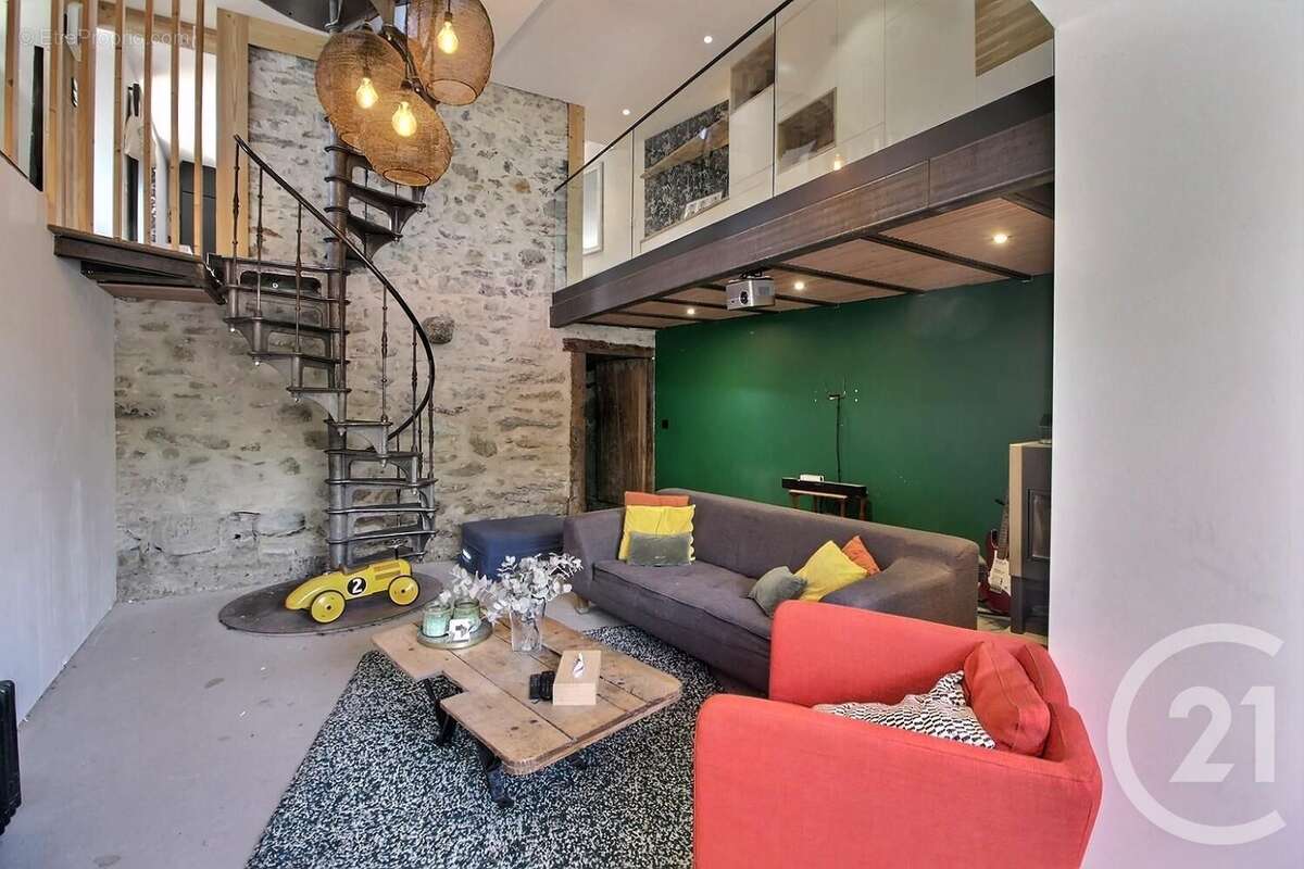 Maison à NEUVECELLE